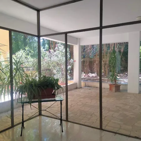R&d Golden House Apartment