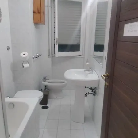 R&d Golden House Apartment