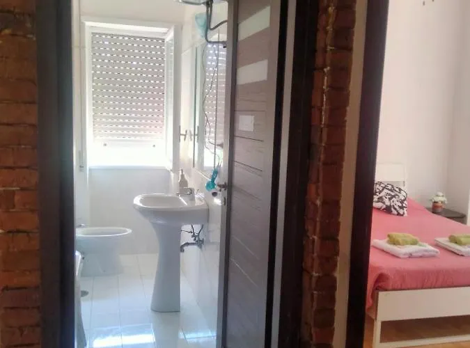 R&d Golden House * ローマ