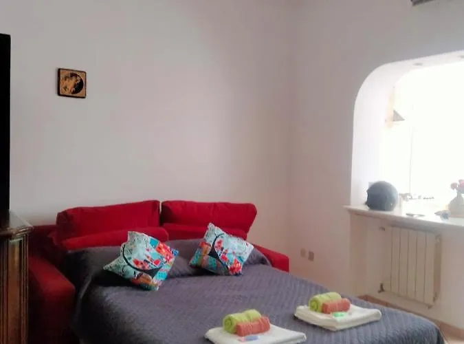 アパート R&d Golden House