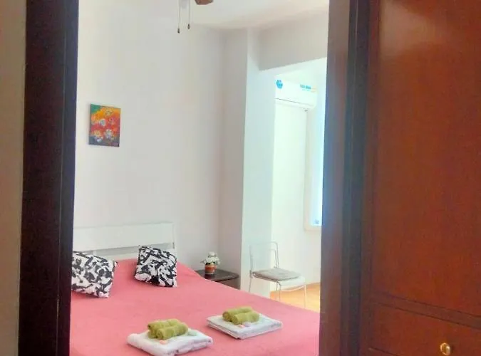 R&d Golden House アパート ローマ