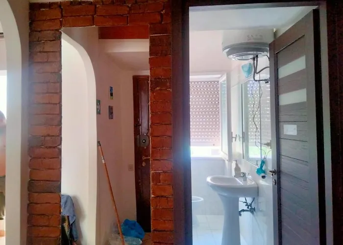 R&d Golden House アパート