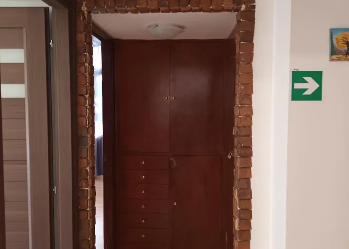 アパート R&d Golden House